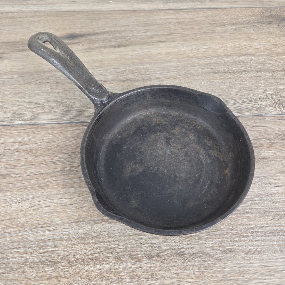 Vintage Wagner Ware 1891 Cast Iron Skillet 6.5 Inch